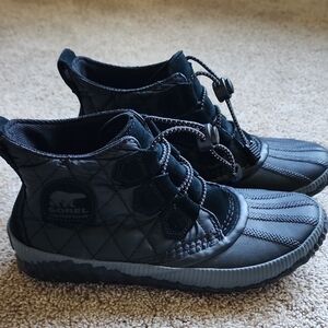 Sorel Women's Black Quilted Boots